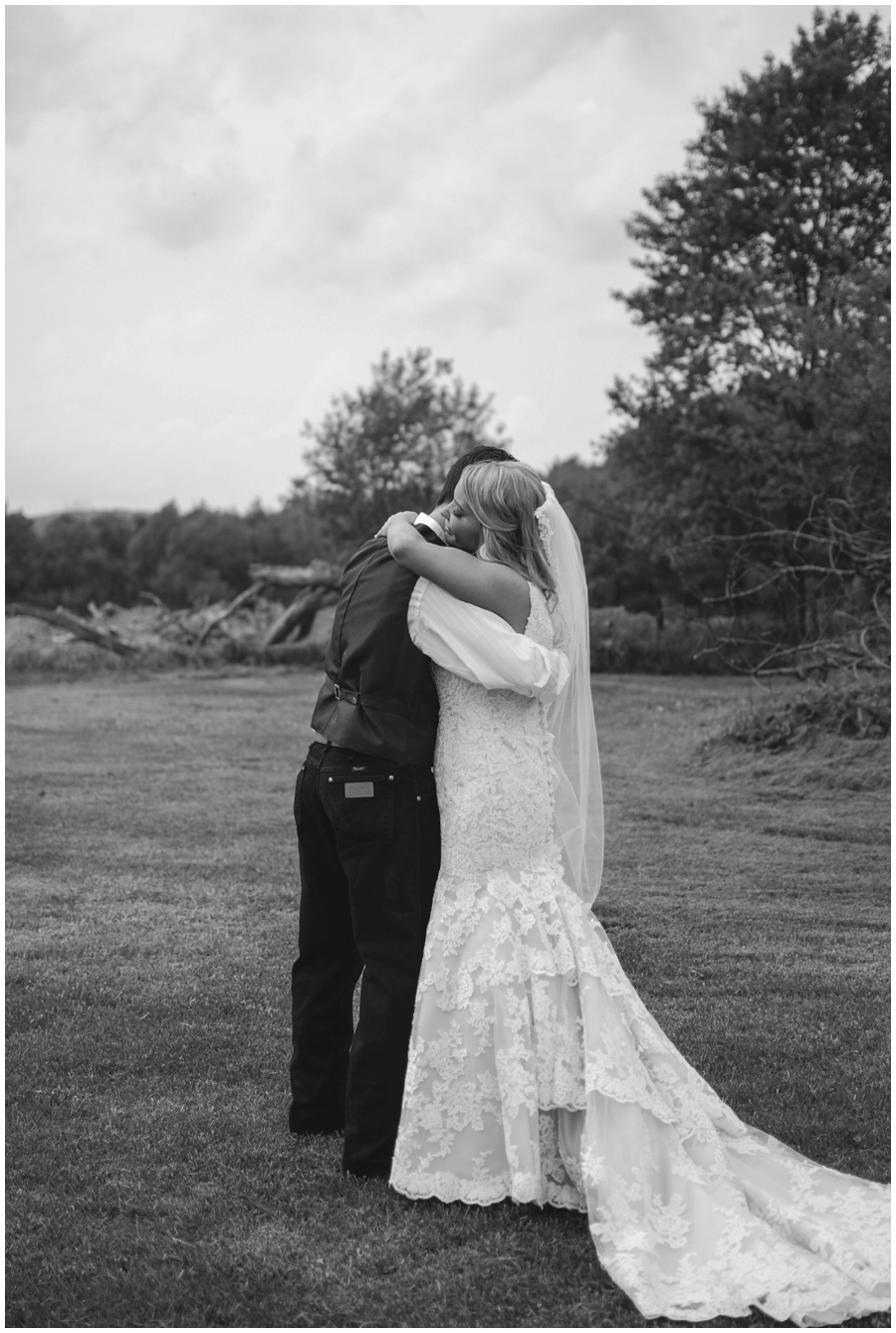 upstate new york wedding rustic_0605.jpg