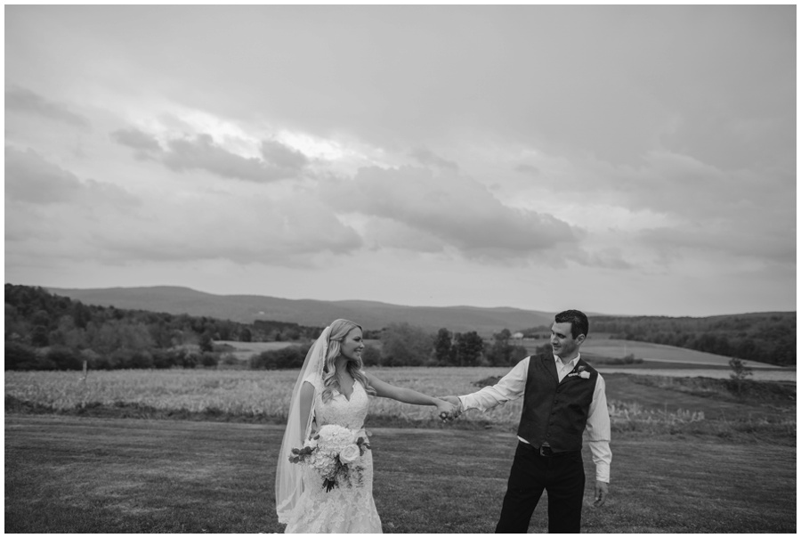 upstate new york wedding rustic_0636.jpg