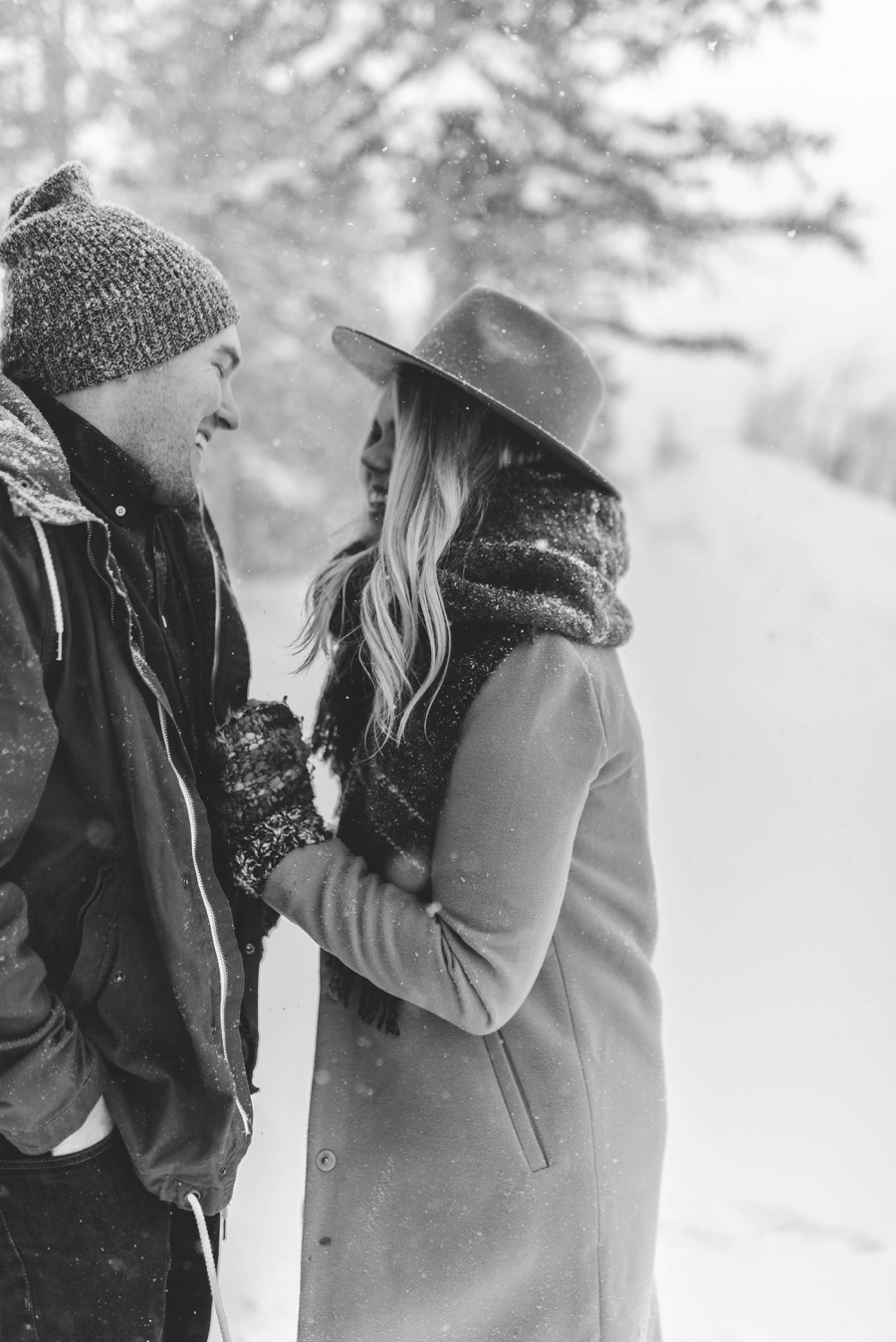 snowy mountain winter engagements_0023