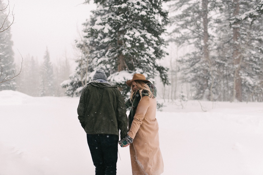 snowy mountain winter engagements_0025