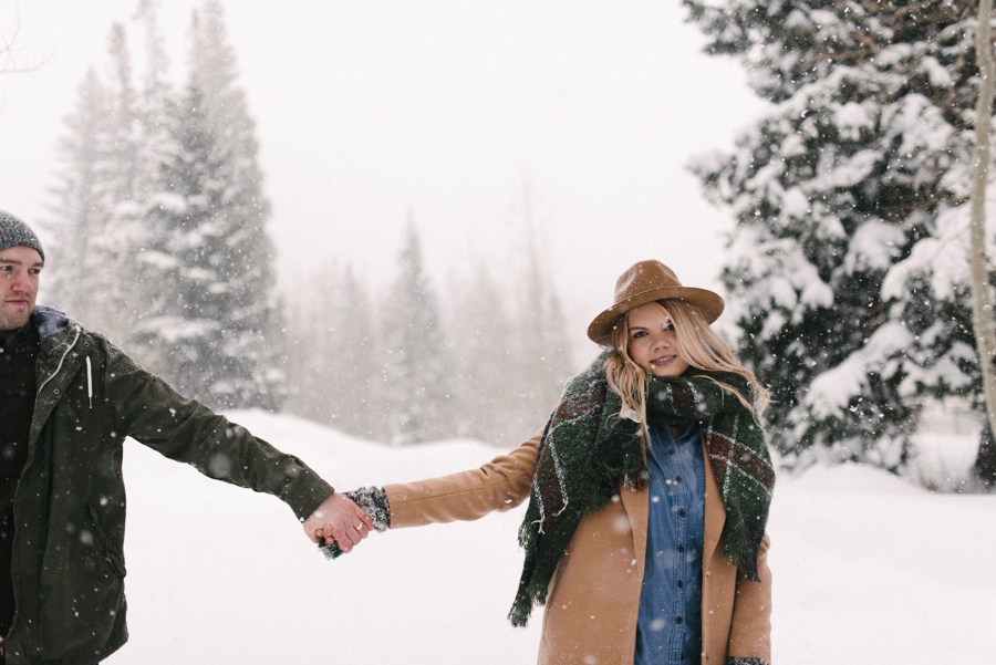 snowy mountain winter engagements_0030