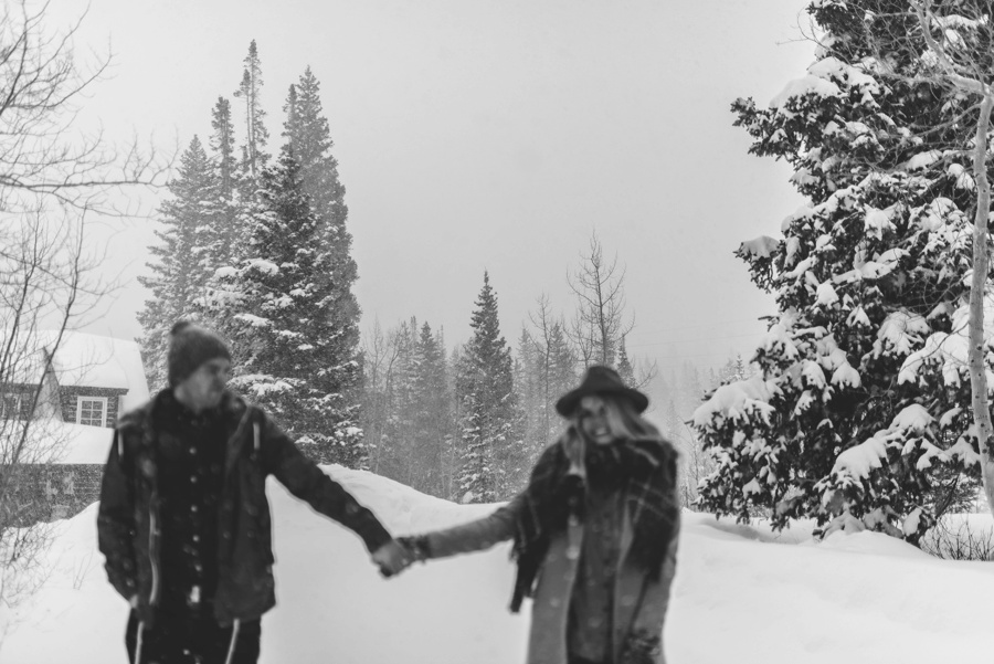 snowy mountain winter engagements_0031