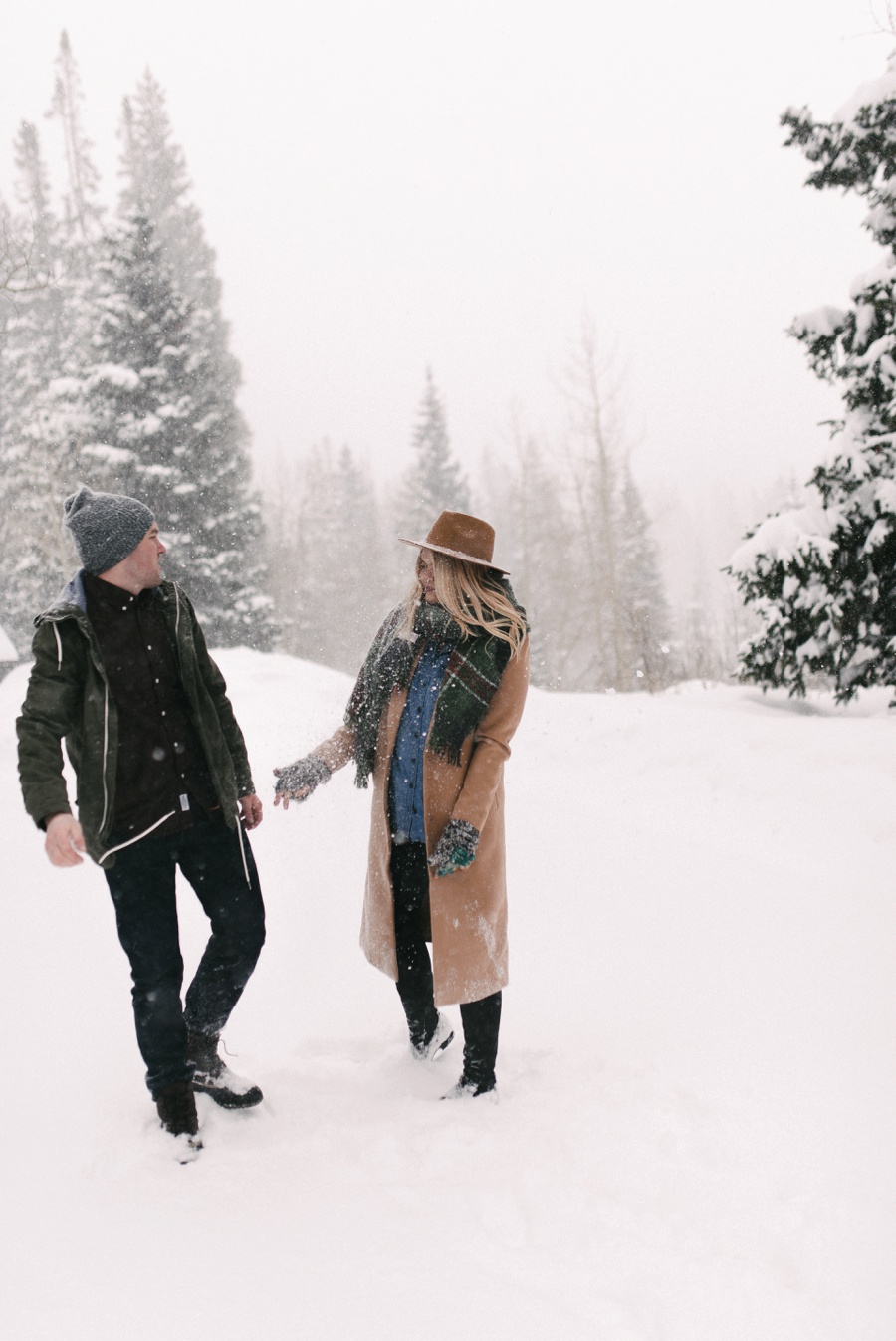 snowy mountain winter engagements_0032