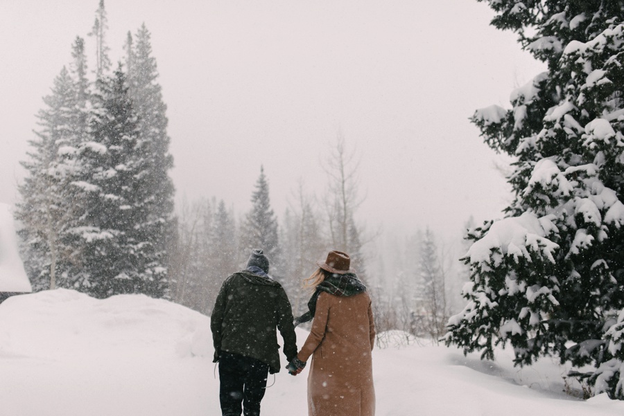 snowy mountain winter engagements_0038