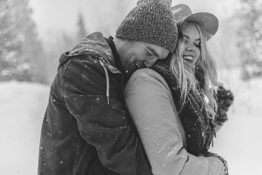 snowy mountain winter engagements_0042