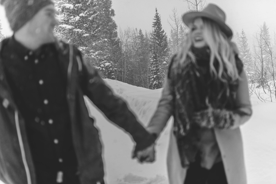 snowy mountain winter engagements_0043