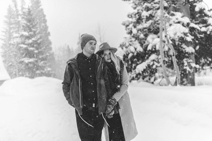 snowy mountain winter engagements_0045