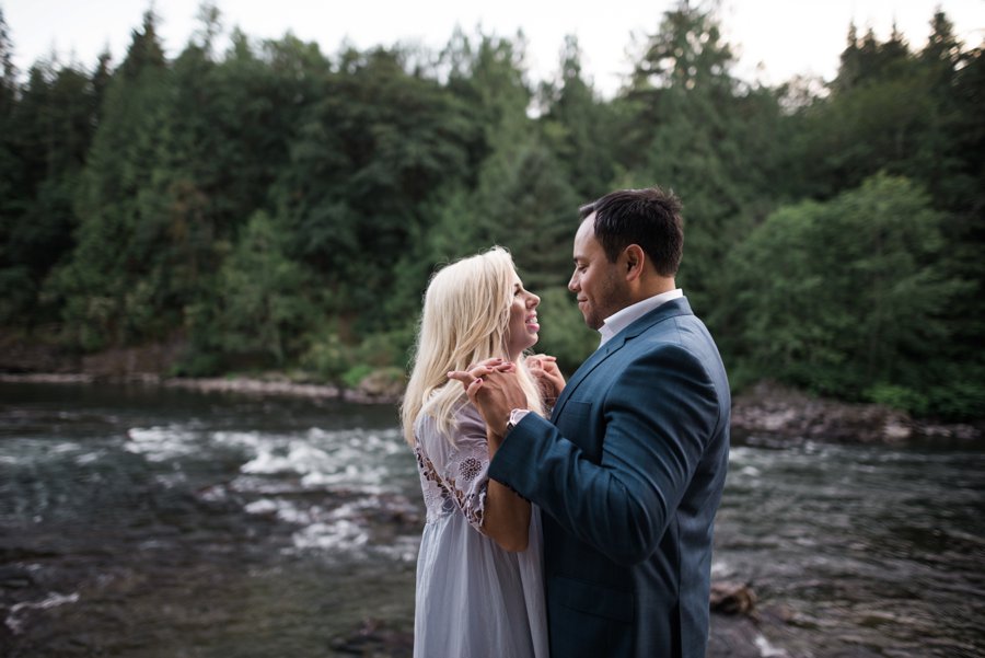 seattle-snoqualmie-falls-engagements_0055