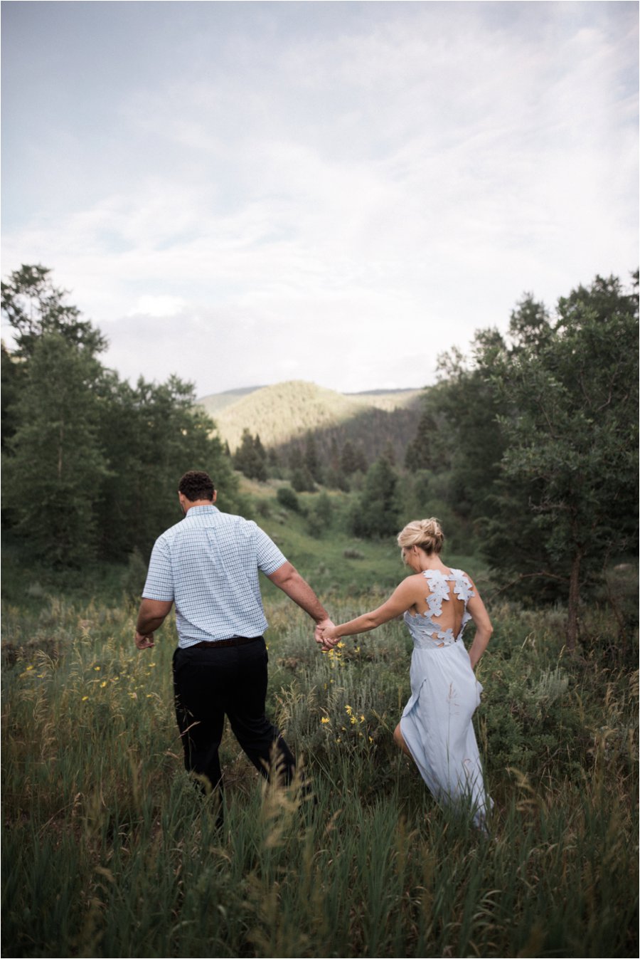 mountain-wedding-engagements-green-engagements-indie-wedding-dress-wedding-flowers_0018