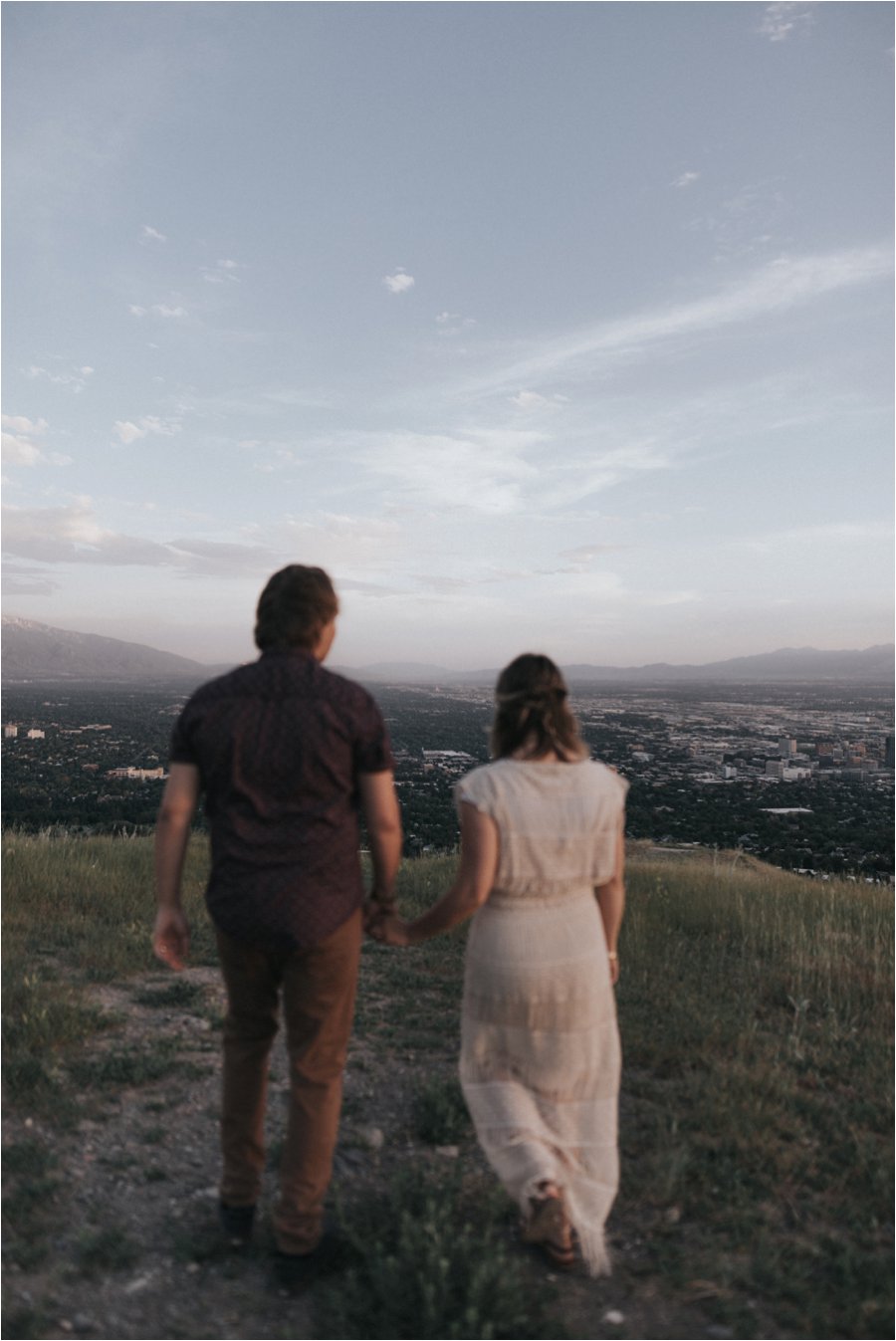 urban-wedding-engagements-city-skyline-intimate-couple-indie-photography_0020